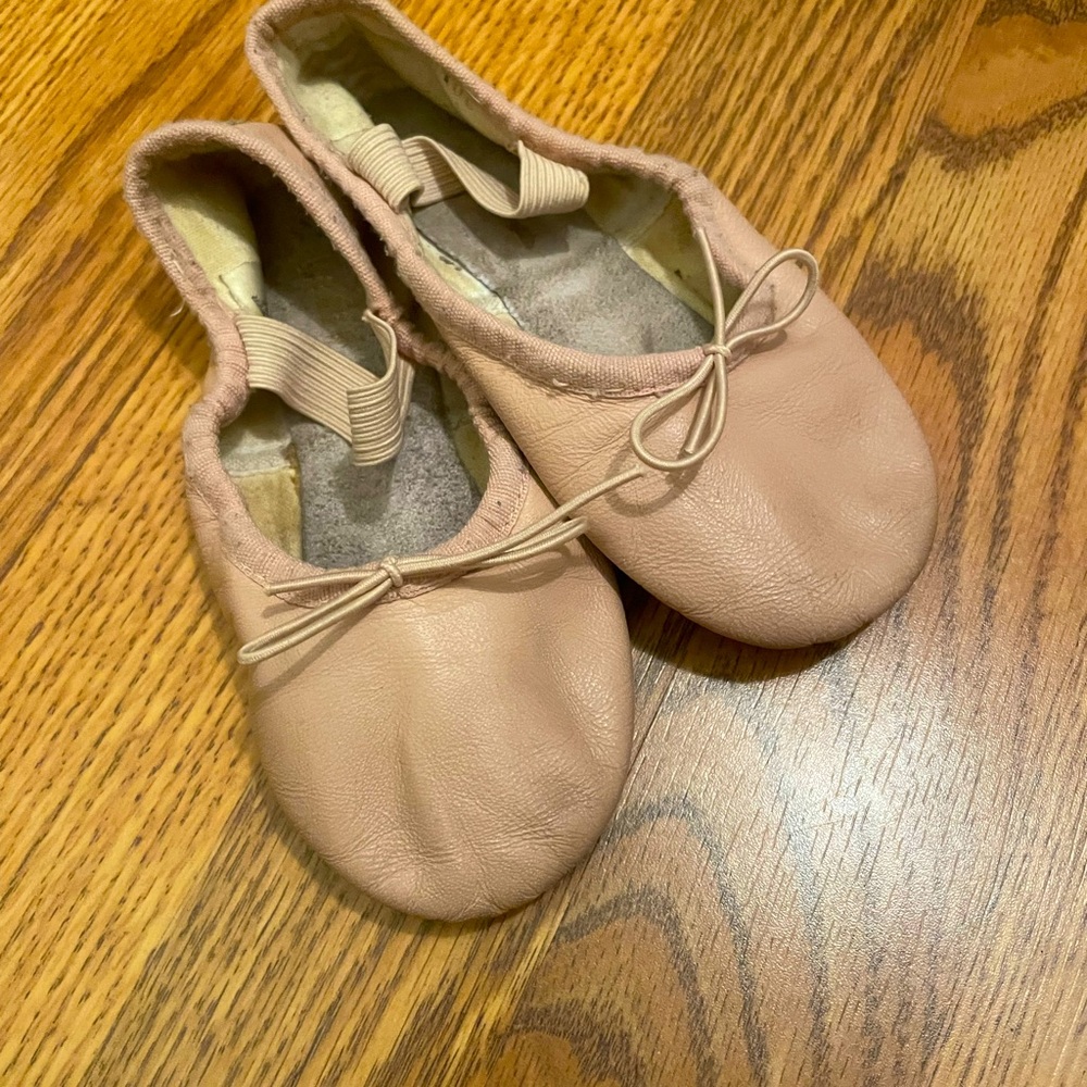 Bloch Ballet Slippers Size 10